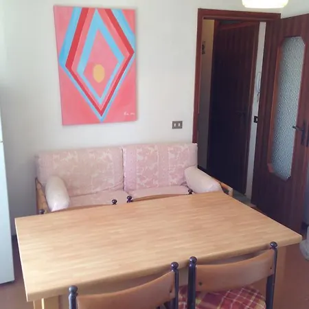 Residence Gallo - Walterigato Apartments Per Solo Famiglie Lido di Jesolo Room photo