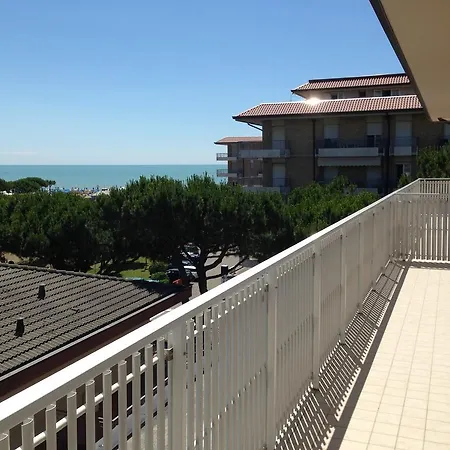 Residence Gallo - Walterigato Apartments Per Solo Famiglie Lido di Jesolo Room photo